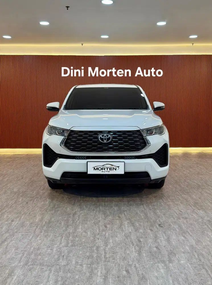 (KM 21rb) Toyota Innova Zenix V 2.0 at 2023