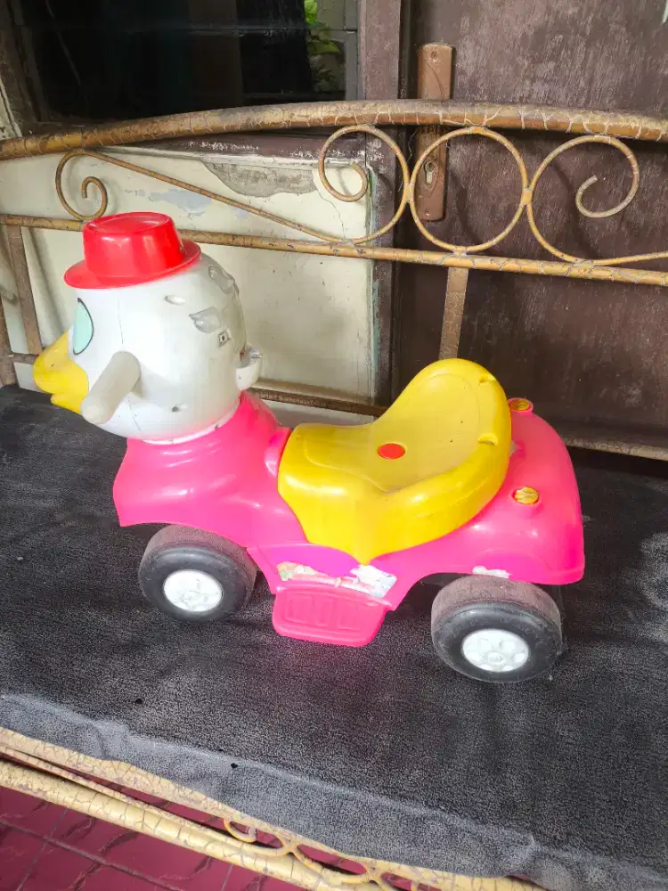 Mainan anak dorong