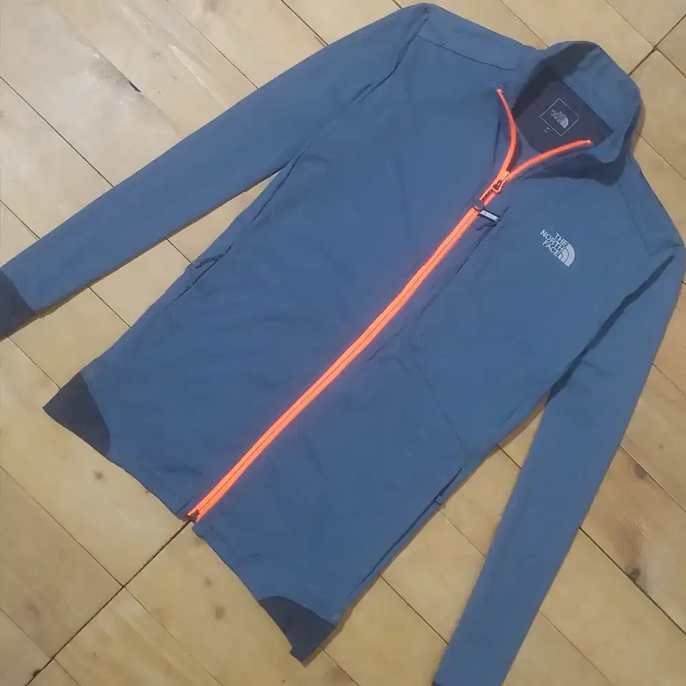 The North Face Dry Fit Running Tracktop Jaket