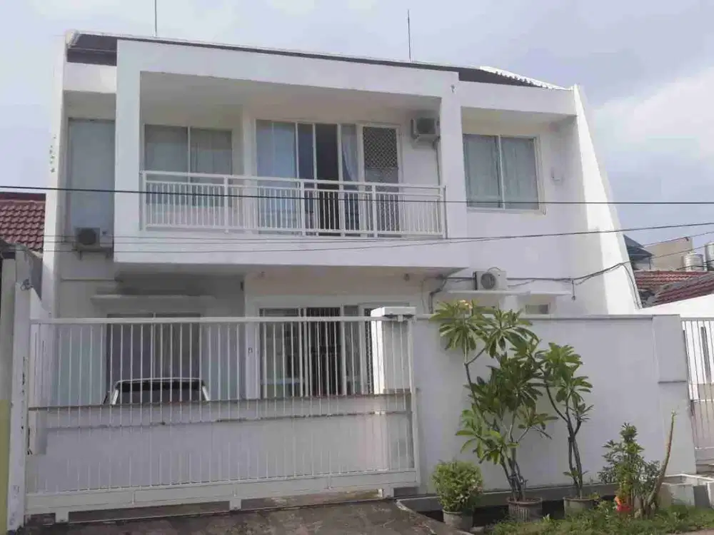 JUAL RUMAH KUTISARI INDAH UTARA SIAP HUNI KAMAR BANYAK BISA BUAT KOS ATAU USAHA BAGUS 2 LANTAI MURAH