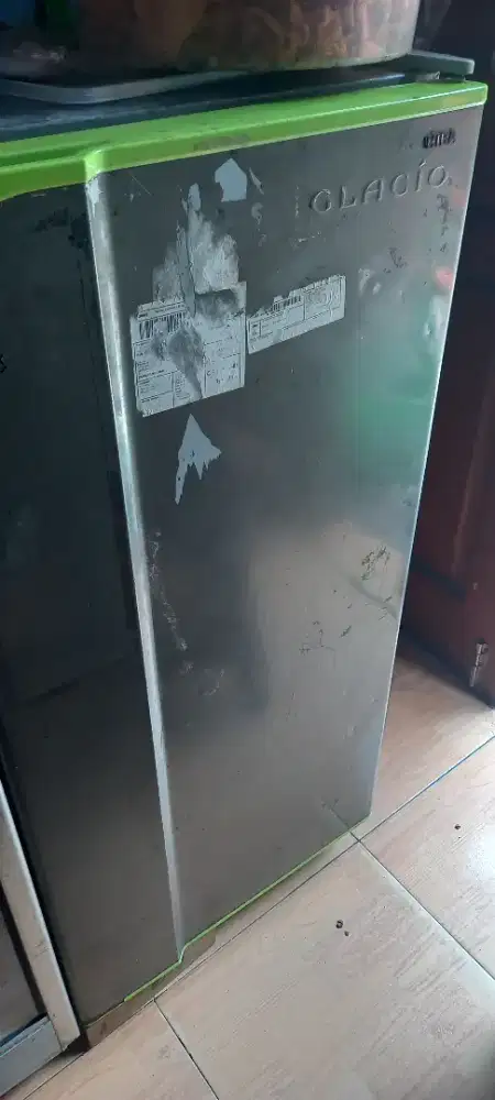 Kulkas Toshiba glacio