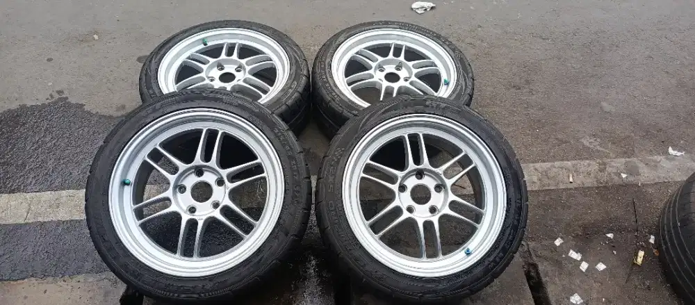 Dijual Velg Rpf1 Ring 17 Lubang PCD 5×114 lebar 7,5