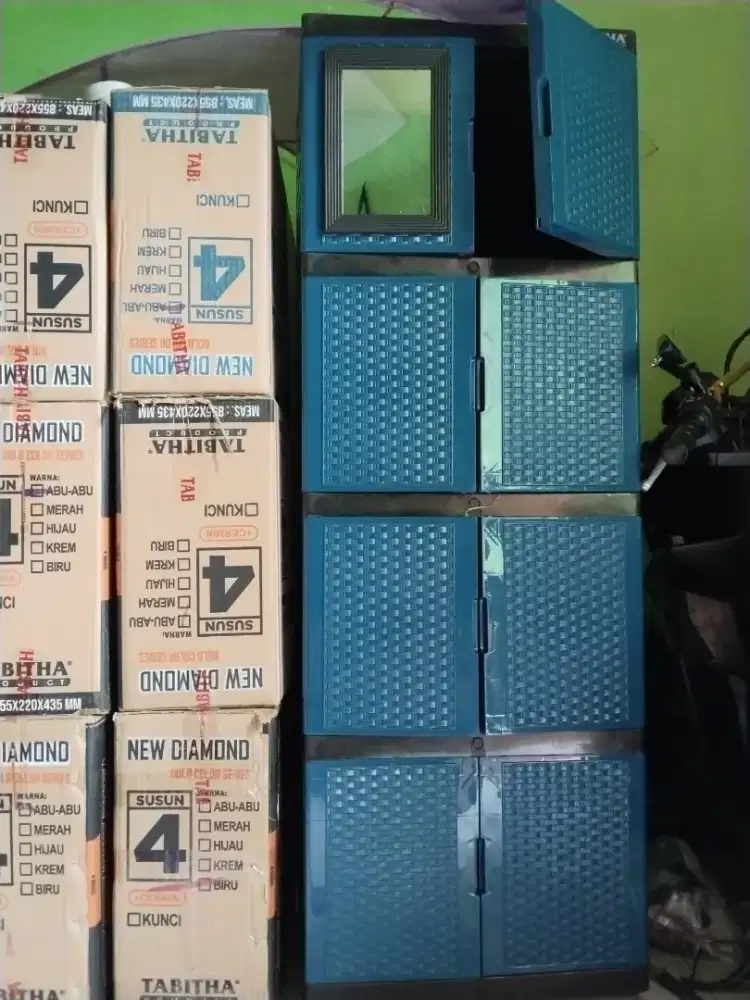 Lemari pakaian baru 4 susun kaca