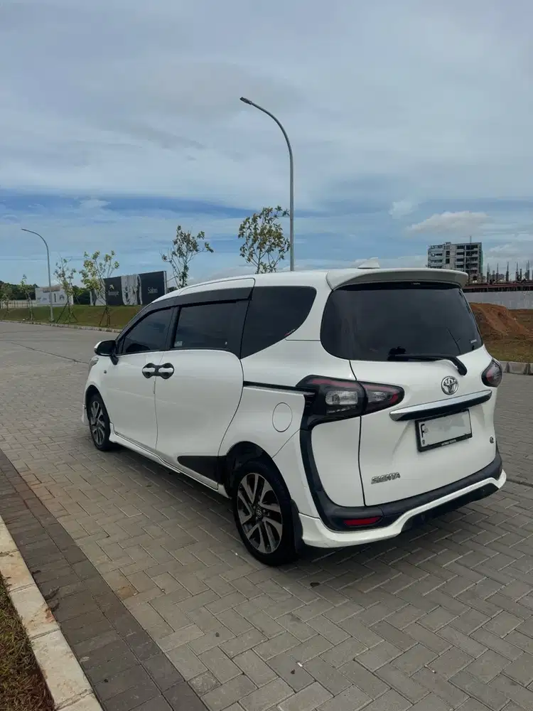 Toyota Sienta 2017 Bensin