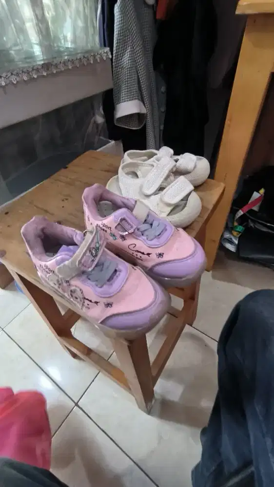 Sendal sandal sepatu anak balita bayi