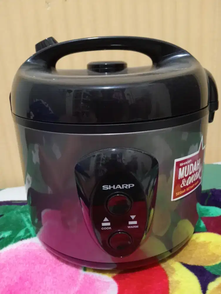 Barang elektronik display