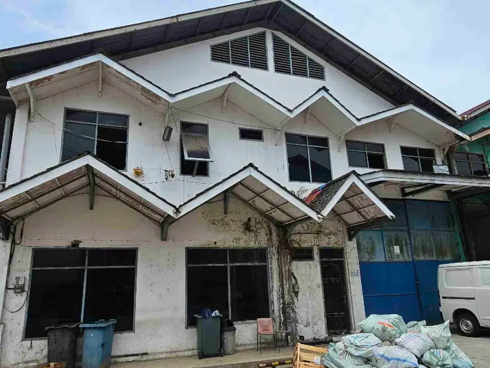 gudang strategis di tengah kota balikpapan