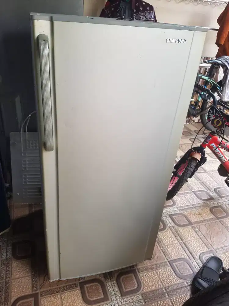 Jual kulkas 1pintu normal beku