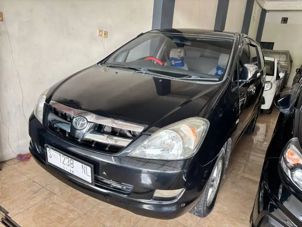 2005 Toyota Kijang innova 2.0 G Plat S  nopi mobil bekas sekoto kediri