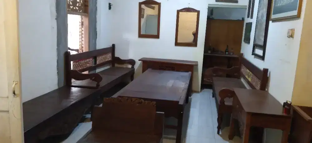 DILELANG BANYAK MEBEL KURSI MEJA CERMIN JATI MURAH