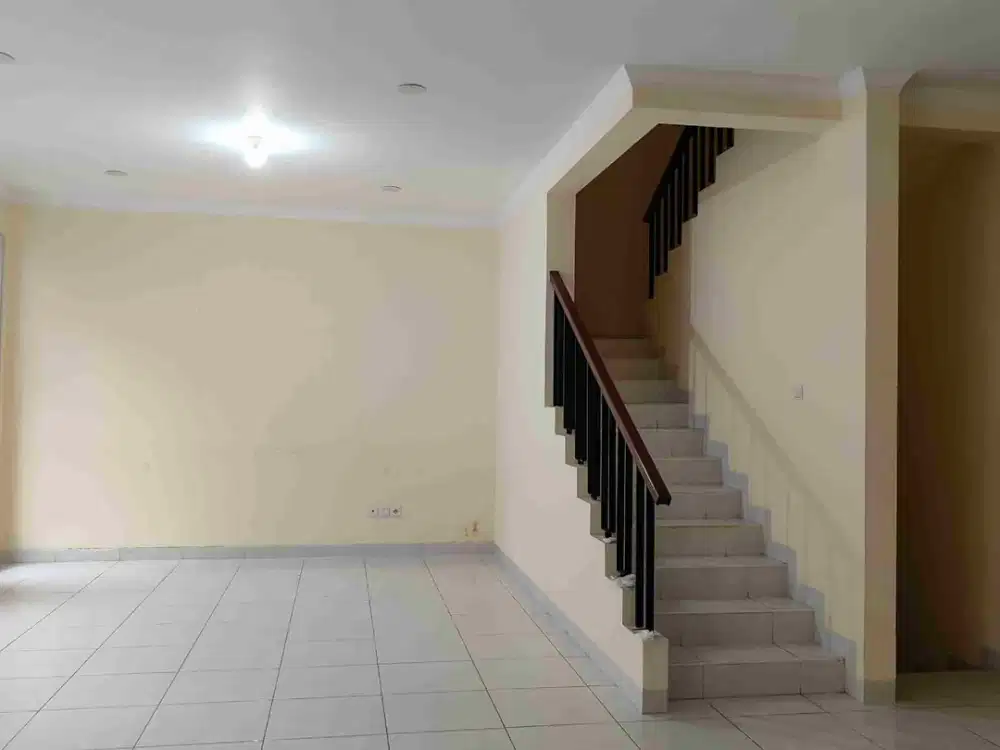 Turun harga rumah cantik dan siap huni turun hargapemilik mau pindah keluar negeri