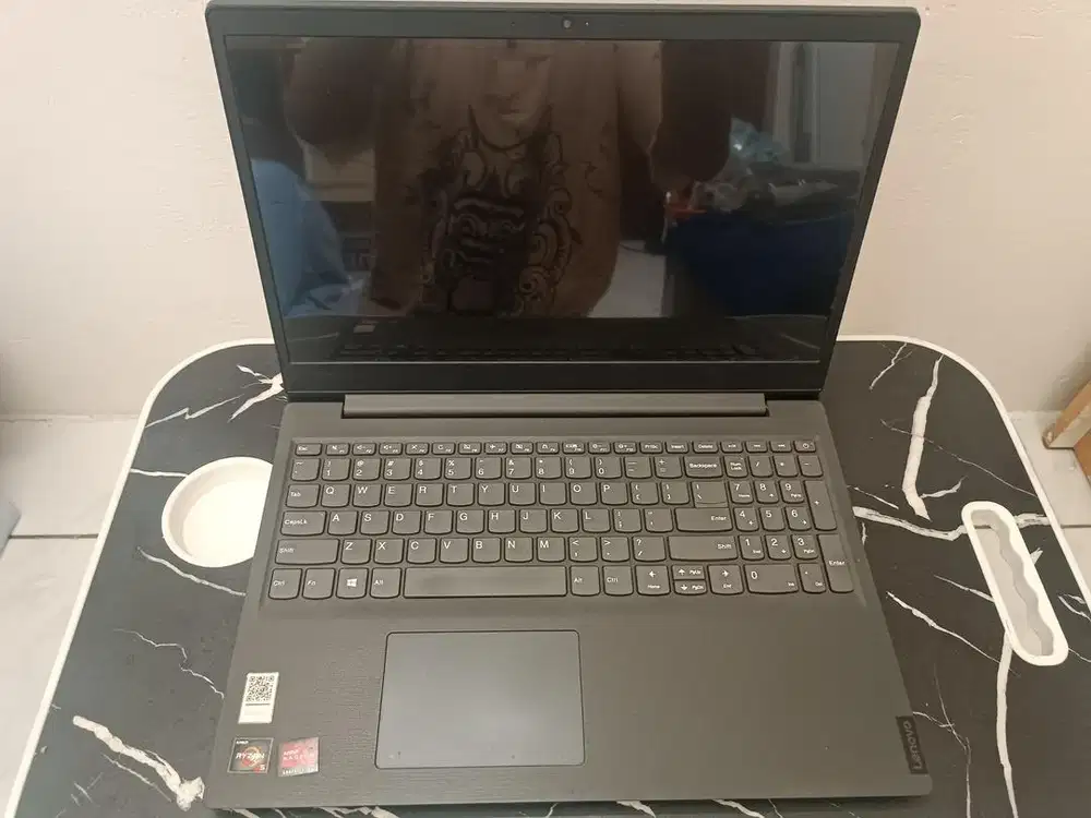 Dijual Cepat Lenovo V15 (NEGO SAMPAI DEAL!)