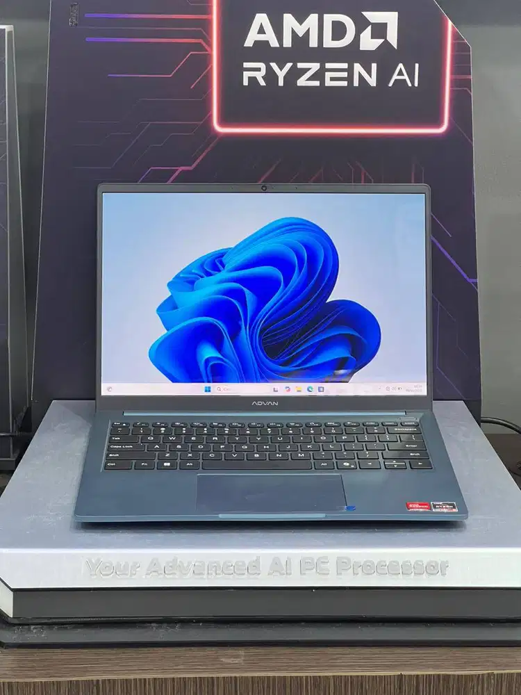Advan WorkPlus Air AMD Ryzen Ryzen 5-7535HS 16GB SSD 512GB 14″ OLED W1