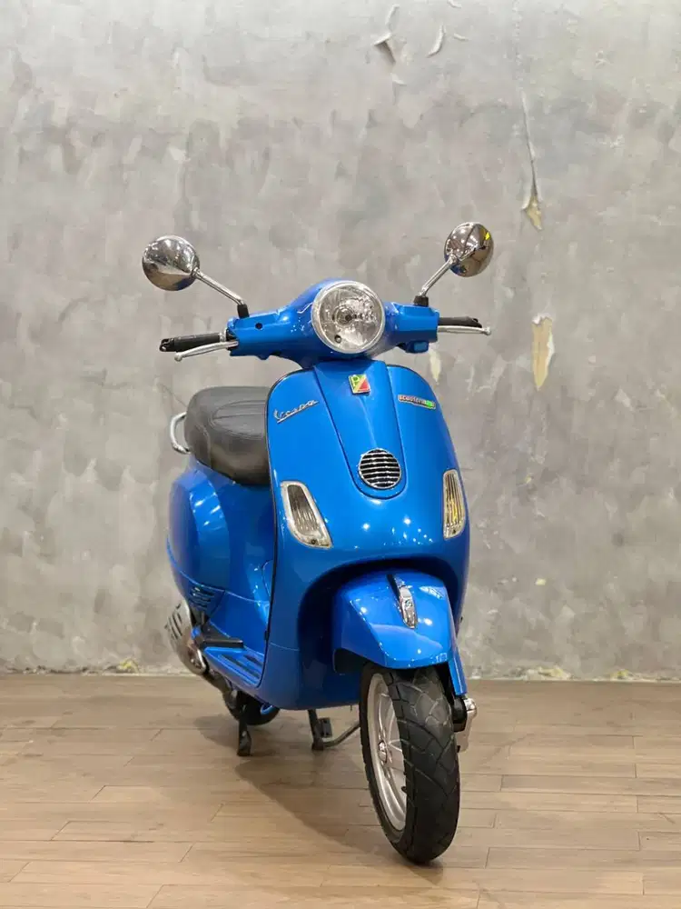PIAGGIO VESPA LX 150 3V 2013 BIRU