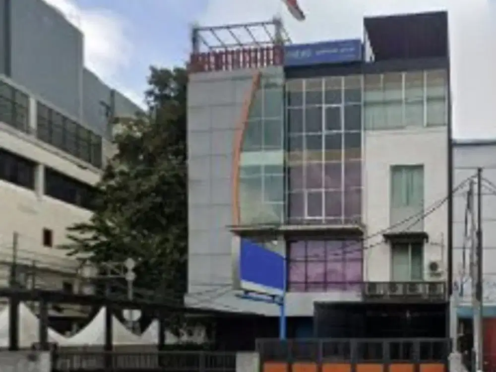 Ruko sewa senen, 4 lantai 4.5 x 12 m, dekat Taman suropati Jakarta pusat