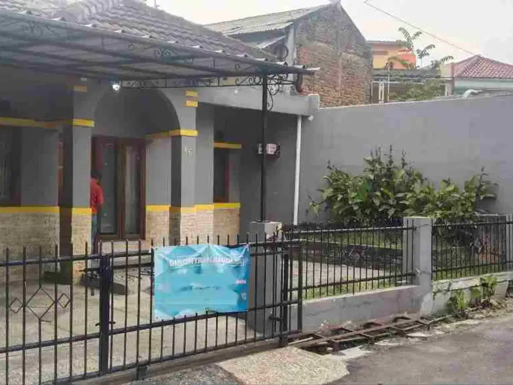 Rumah Murah Hitung Tanah di Komplek Antapani