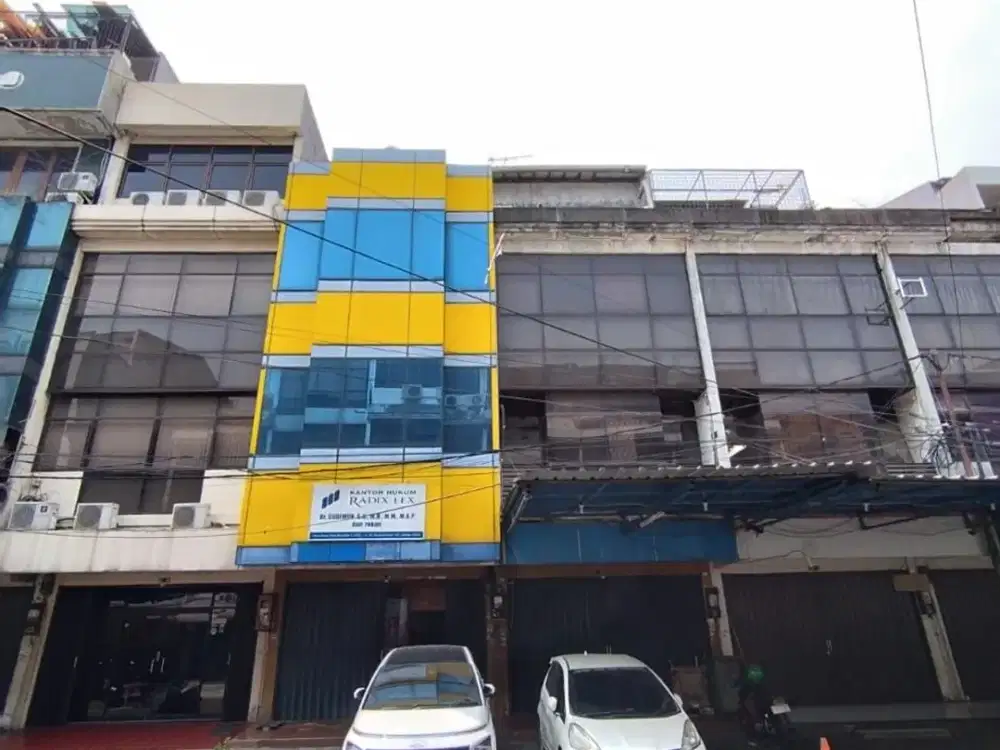 Ruko Komplek Perkantoran Roxy Mas 4,5x16 Semi Furnished Bisa KPR