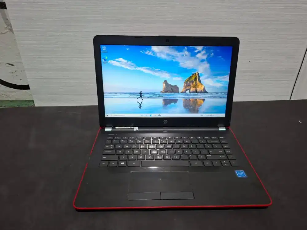Laptop HP 14 -BS0XXX •HDD 500GB & SSD 128GB -4GB -MULUS-Desaigner