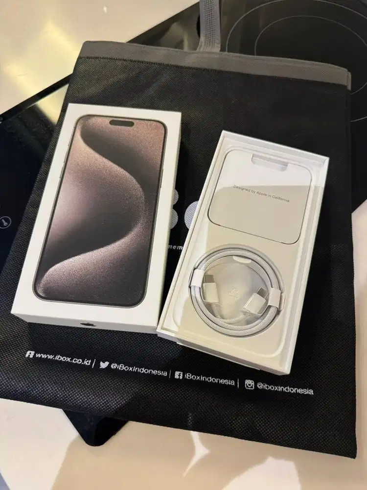 Iphone 15 pro max 1 TB IBOX