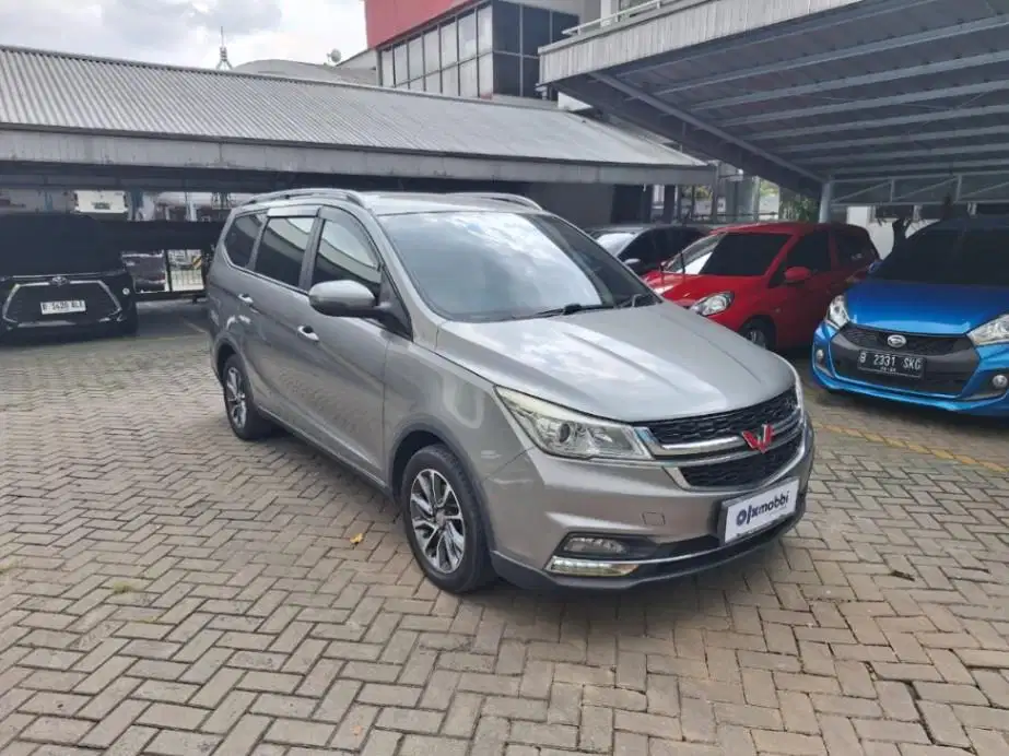 LOW DP Wuling Cortez 1.5 LT Lux Plus Bensin-AT 2021 SRT