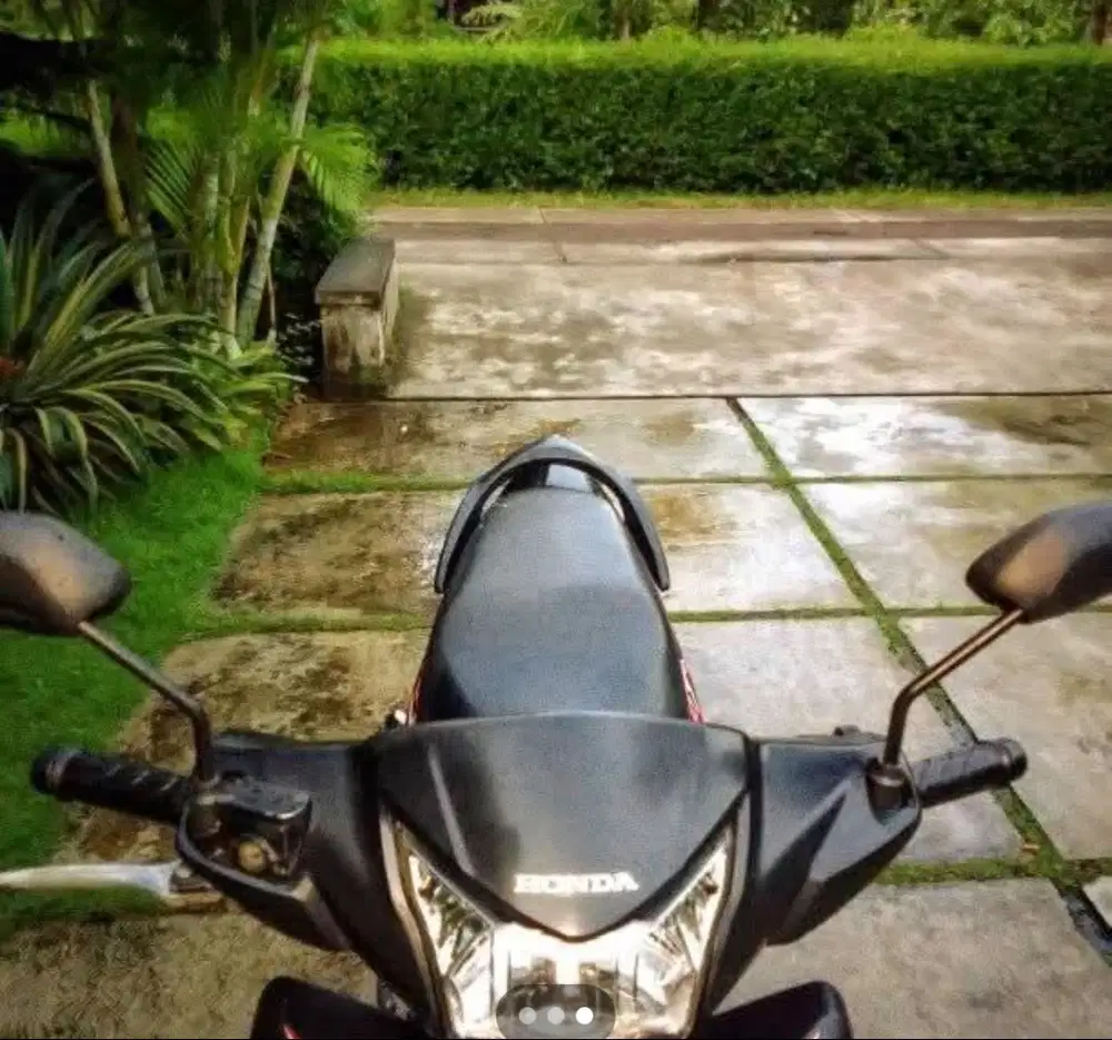 Dijual motor Revo plat K (Pati) harga 10.500000