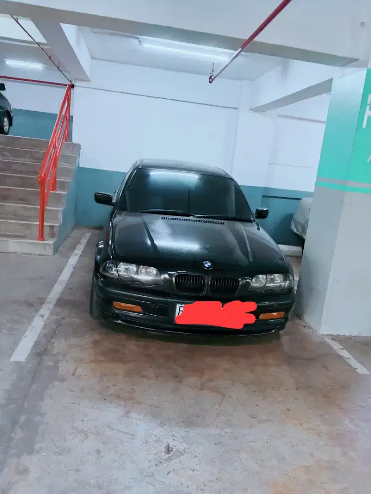 Jual e46 bmw hitam bensin