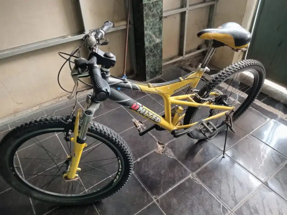 Sepeda second MTB United Hunter 6061
