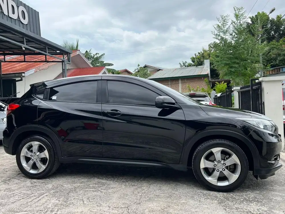 HRV S Manual 2018 Kilometer 40rb