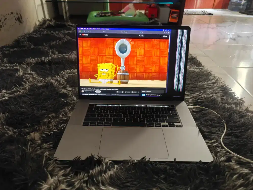 Macbook Pro 16 inch i7 16GB 512GB logicboard A2141