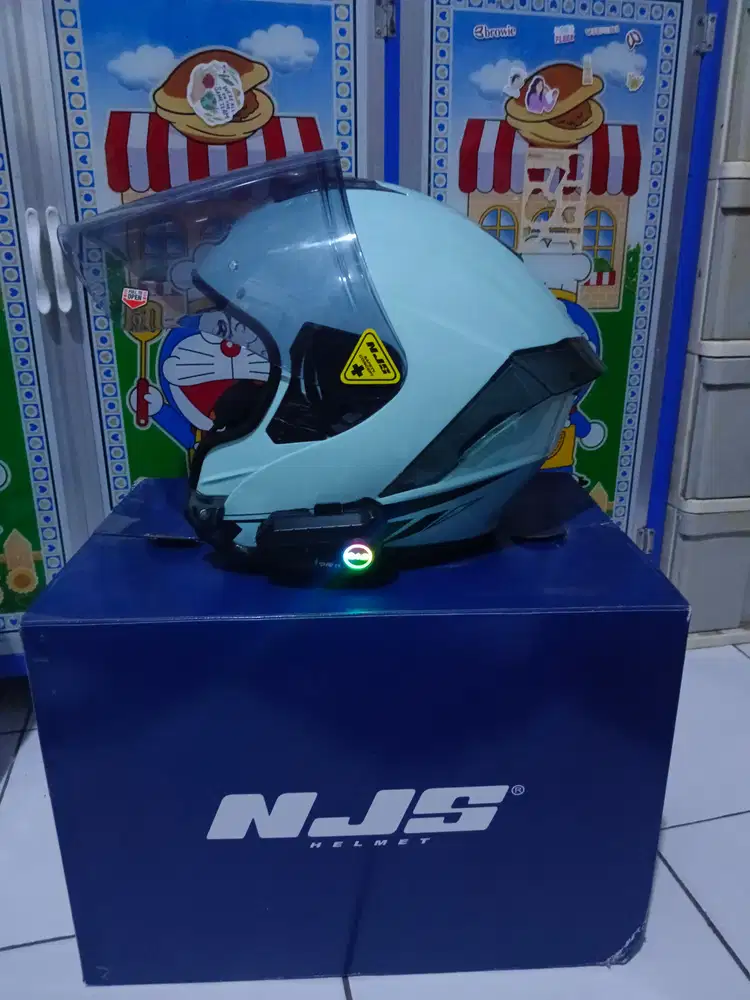 NJS KAIROZ V2 GREEN + INTERCOME BLUETOOTH YP10 2X