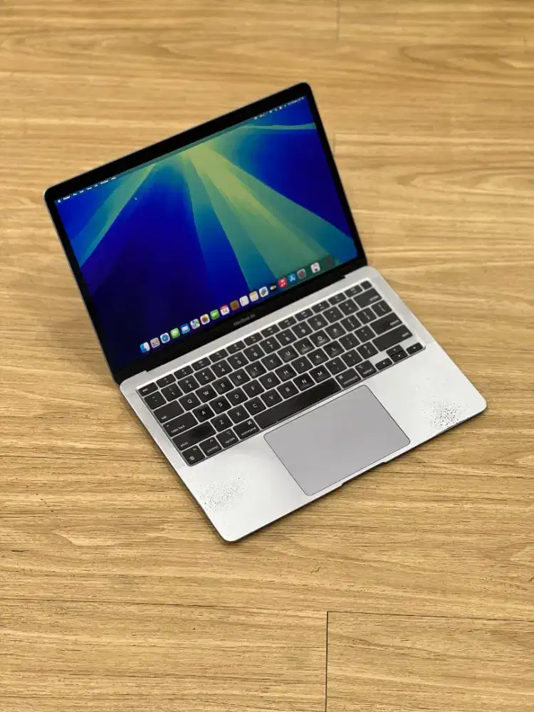 MacBook air M1 2020 13inch 8/256