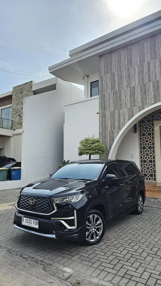 Innova zenix Q hybrid 2024