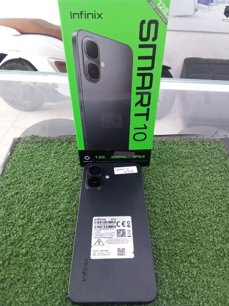 Infinix smart 10 4/128 likenew