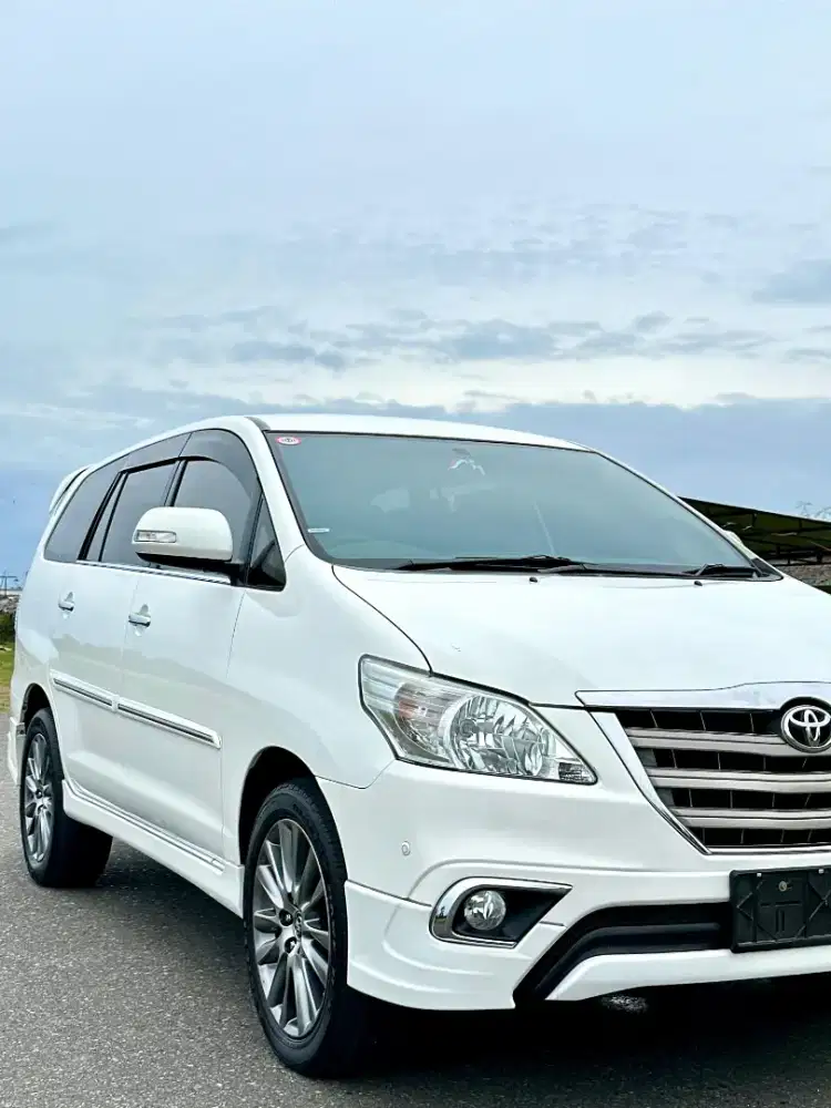 Innova V luxury 2014 pemakaian 2015