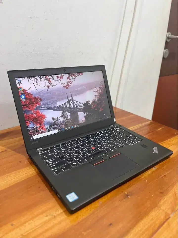 Laptop Lenovo Thinkpad X270 Core i7 Gen 7