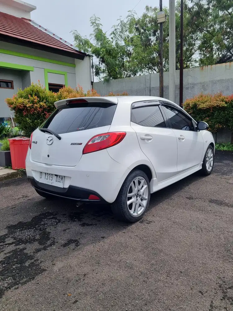 Mazda 2 2012 Bensin