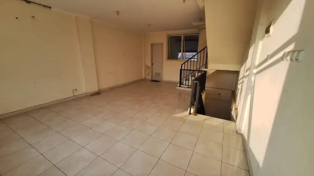 Disewakan Ruko 3 Lantai Cocok Untuk Usaha Di Ifolia, Harapan Indah.