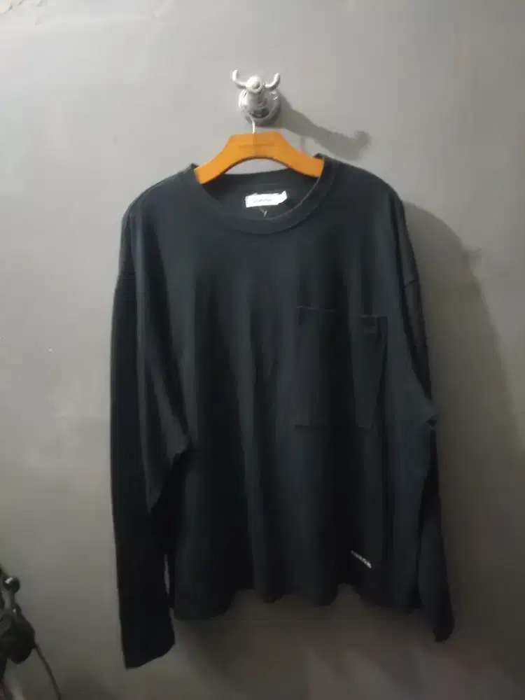 Kaos Calvin Klein original size 2XL preloved