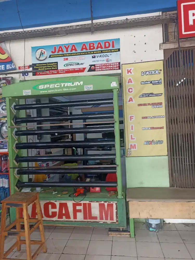 Kaca film mobil dan gedung