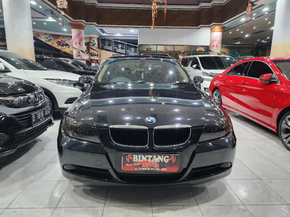 BMW 320i E90 AT 2009 BLACK / MODEL THN 2010 (BINTANG MOTOR)