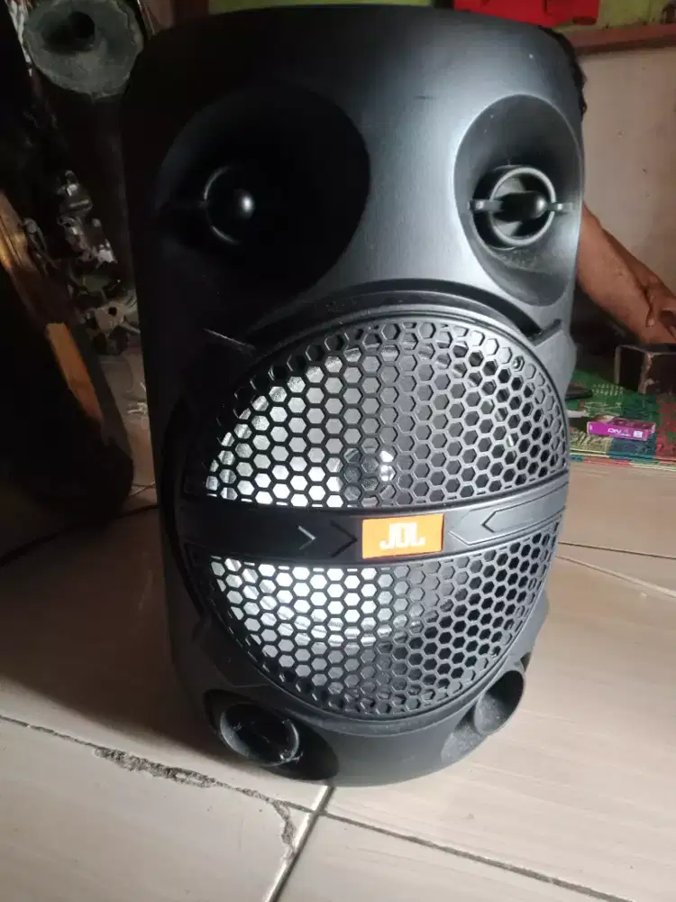 Speaker Bluetooth JDL Type Q8