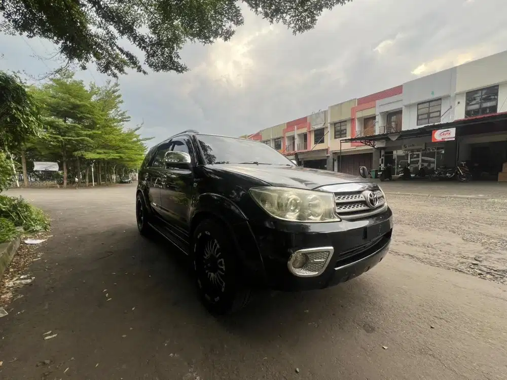 Toyota Fortuner 2010 Diesel