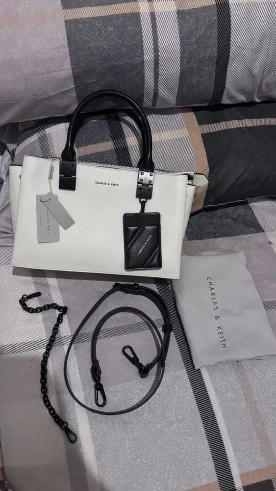 Jual murah 9 to 5 bag charles and keith