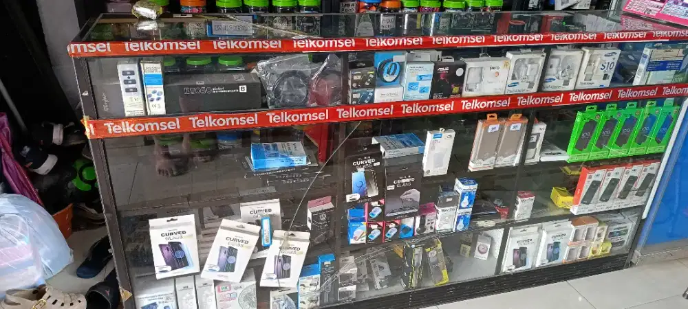 Etalase kaca 2 meter murah