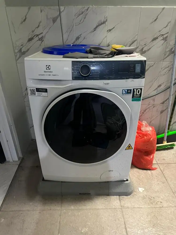 Mesin cuci electrolux wash & dry ultimate care 500 / 10kg