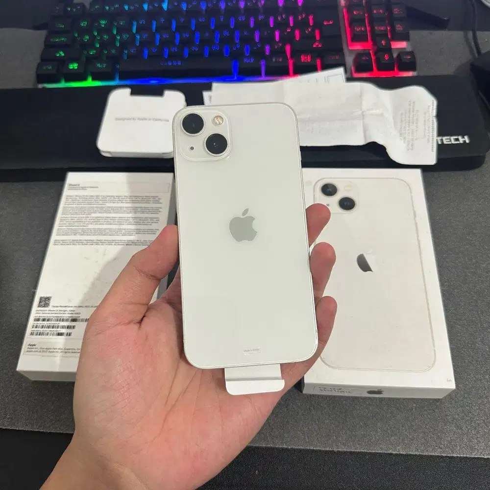 iPhone 13 128 Gb Putih iBox on garansi sampai juli 2026