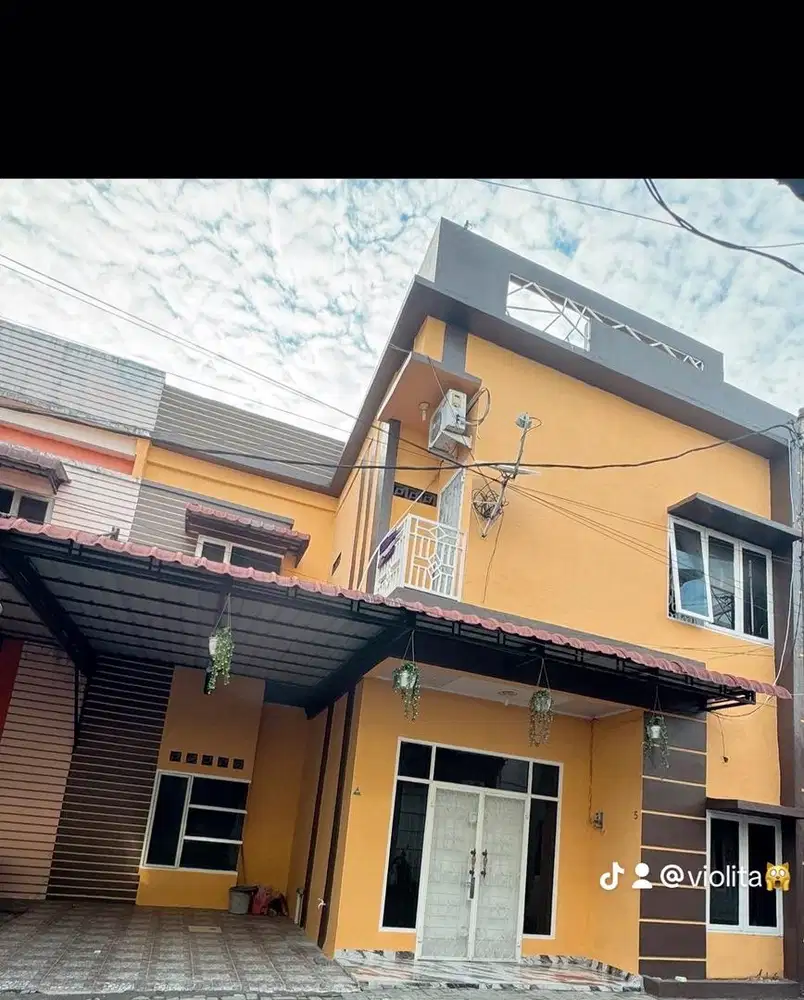 Rumah di sewa kan per hari, bulan / pertahun