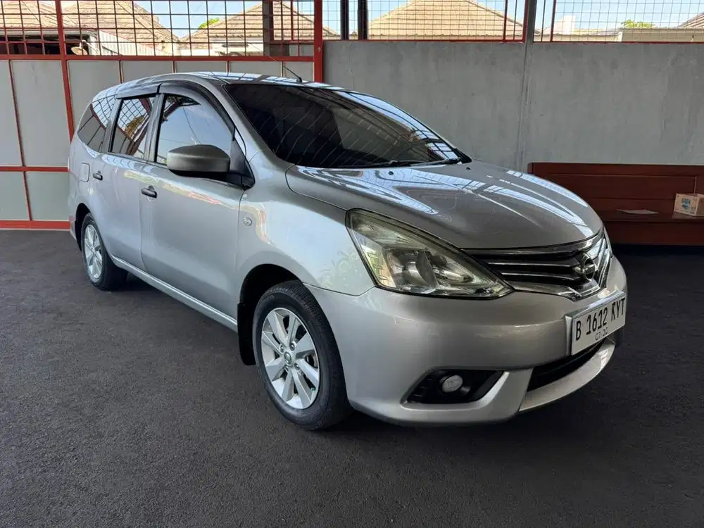 Nissan Grand Livina 2014