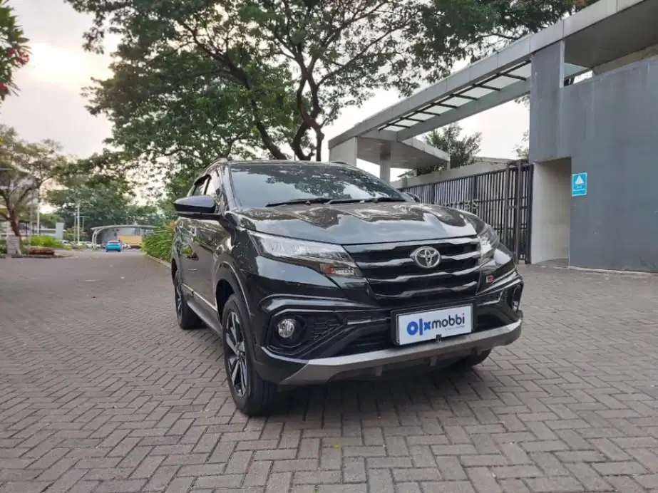 LOW DP Toyota Rush 1.5 S GR Sport Bensin-AT 2023 KIM