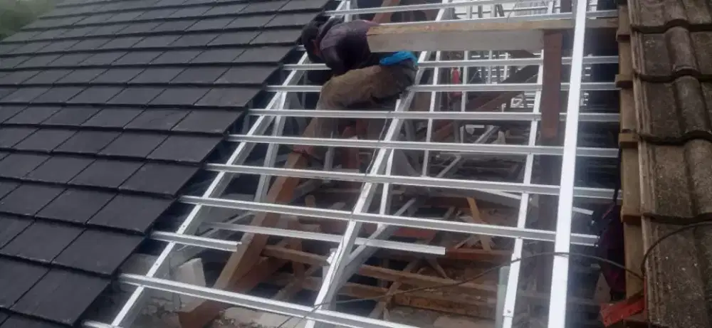 Tukang atap baja ringan dan plafon pvc 041